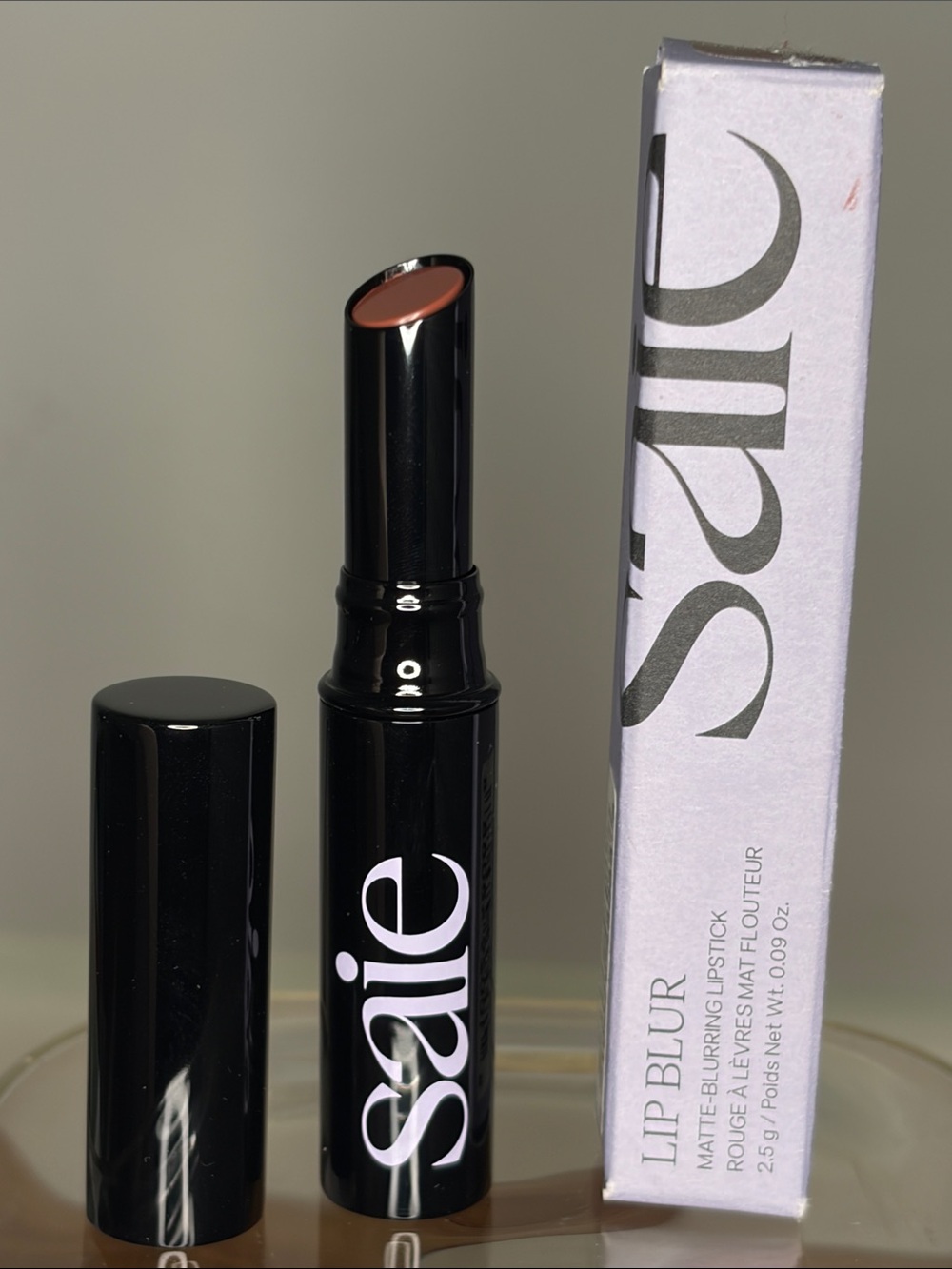 Saie Matte Blur Lipstick — in Nouveau